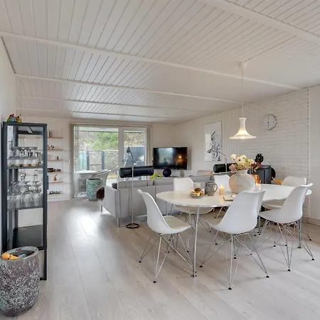 Ursel - 800m From The Sea By Interhome Feriehus *