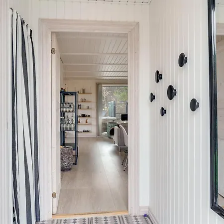 Ursel - 800m From The Sea By Interhome *